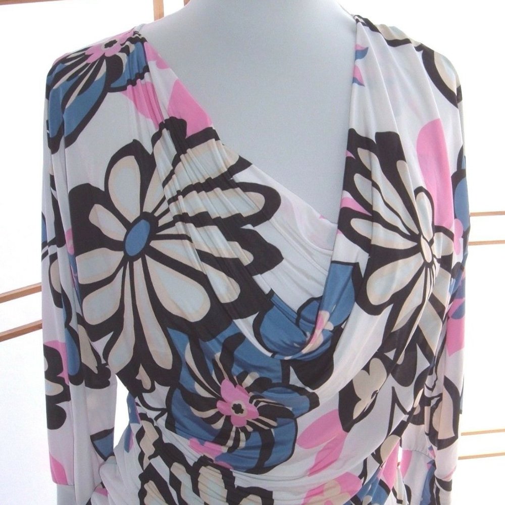 Top Sz M Pink Polka Dot by Shari Seneil Floral